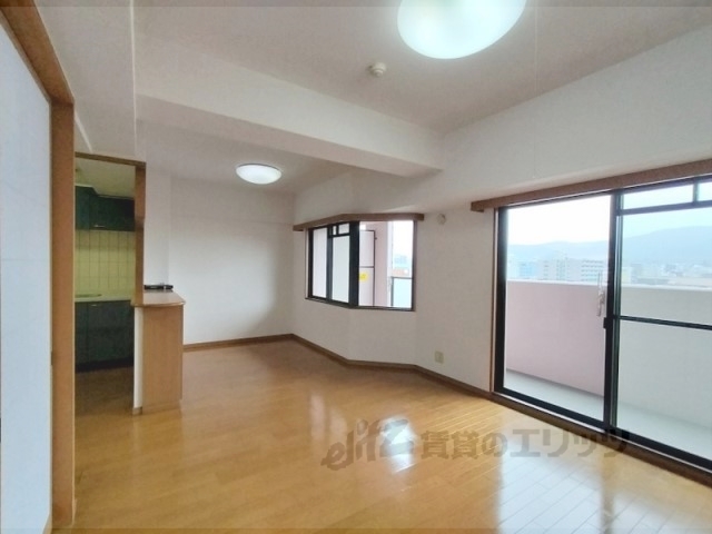 居室・リビング　リビング