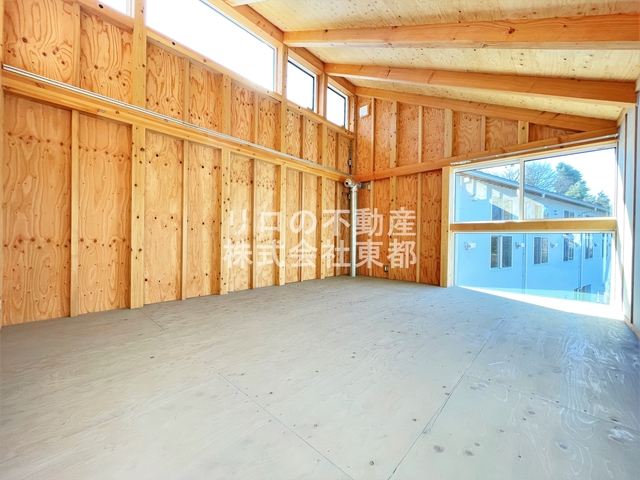 その他部屋・スペース　窓から暖かな日差しが入ります♪