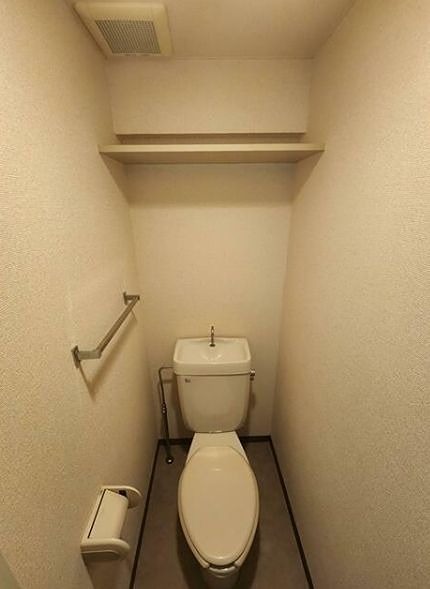 トイレ　※同仕様写真