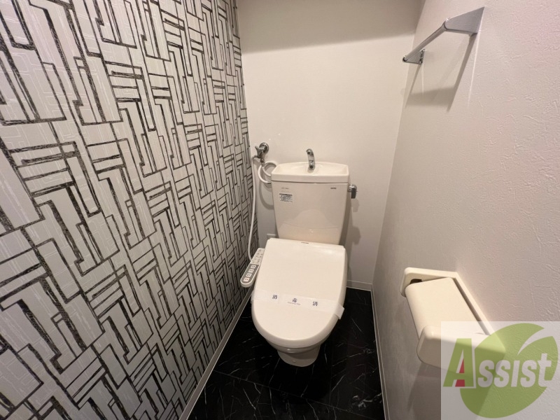 トイレ　トイレです。ウォシュレット付を探している方、おすすめです。