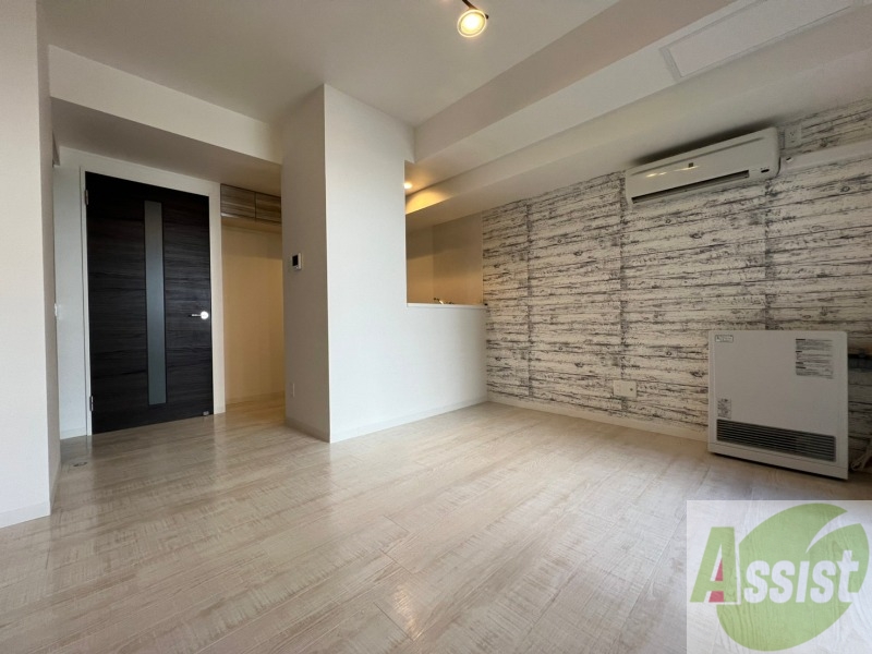 居室・リビング　広くてキレイなお部屋が広がっていて、充実した生活が送れそう。