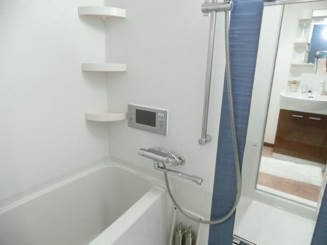 バス・シャワールーム　音響システム・乾燥機・多機能シャワー付