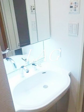 洗面設備　独立洗面台です。