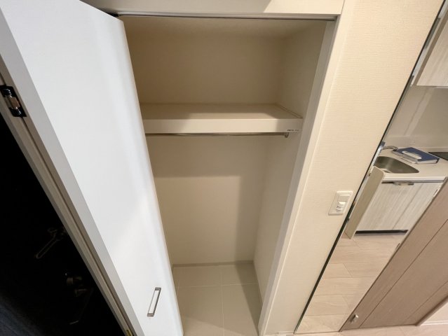 収納　同物件別部屋写真