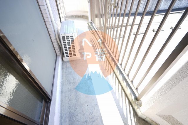 バルコニー　バルコニーです。　※参考写真です