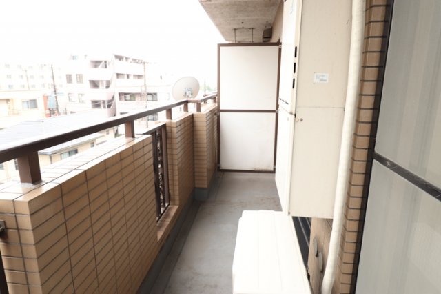 バルコニー　※同物件・同タイプの写真です。