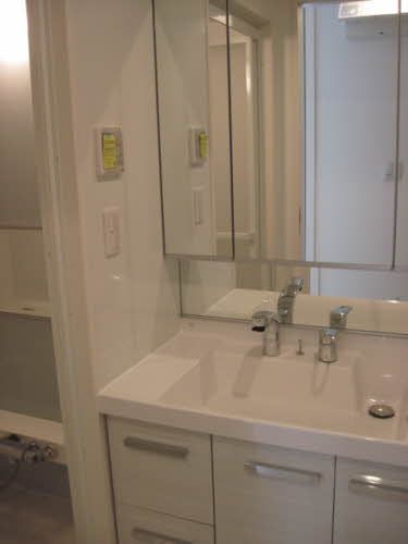 洗面設備　洗面所