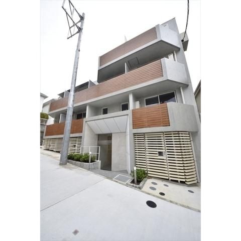 エントランス　毎日通るエントランスはこのようになっています