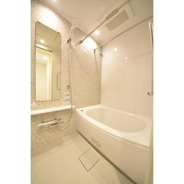 バス・シャワールーム　日々の疲れを癒すお風呂付です