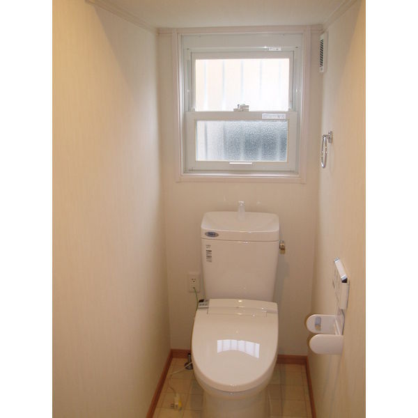 トイレ　室内写真は別部屋の写真です。