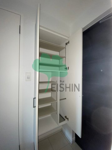 玄関　下駄箱もしっかりついてます！