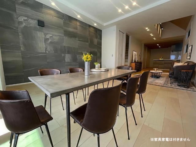 居室・リビング　南向きで心地よい採光！