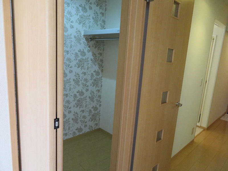 収納　同物件別部屋