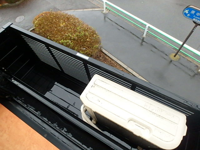 バルコニー　同じ施工会社の写真です