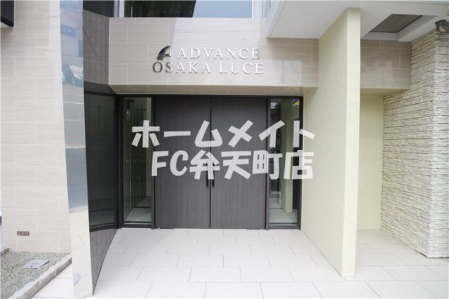 エントランス　ゆとりのあるエントランスです