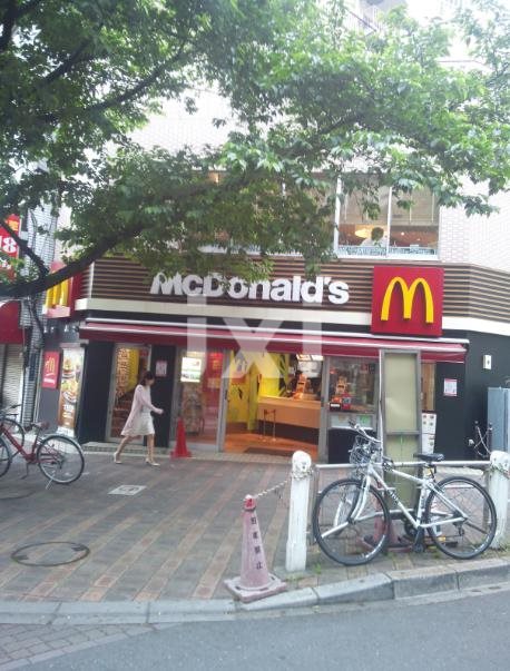 飲食店　マクドナルド　板橋駅前店（飲食店）まで704m