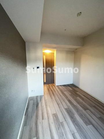 居室・リビング　こちらのリビングで趣味の時間をお楽しみください