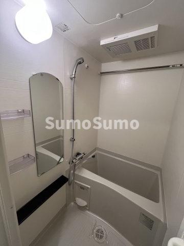 バス・シャワールーム　ゆったり過ごせるお風呂です