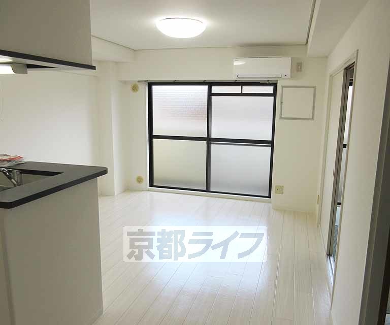 居室・リビング　とっても明るく開放的なＬＤＫ１１．６帖です！