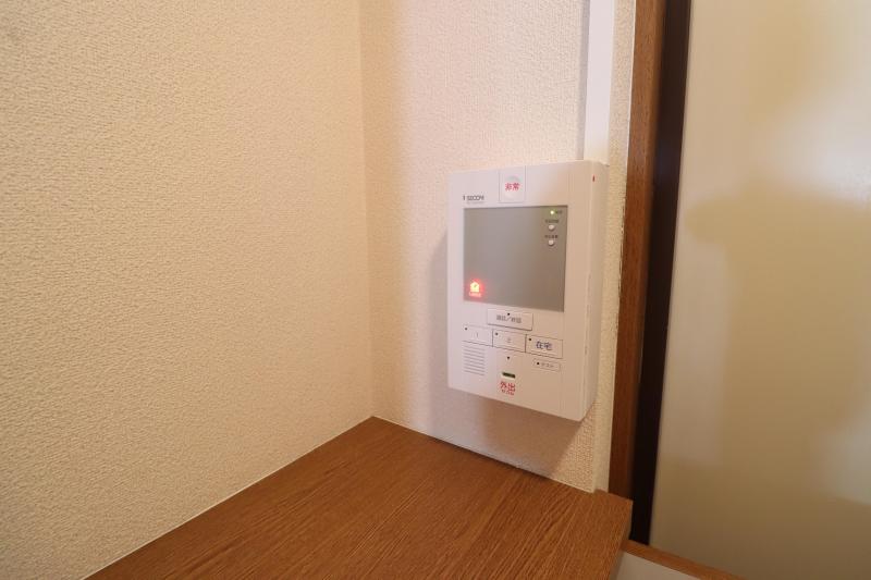 セキュリティ　ホームセキュリティー付き　モニターホンもあります。