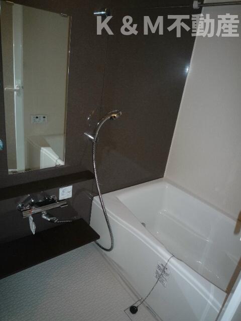 バス・シャワールーム　お風呂です