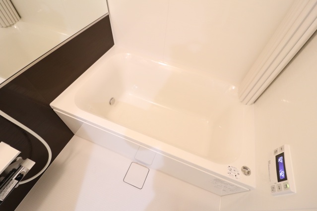 バス・シャワールーム　追い焚き浴室乾燥機付バスルーム