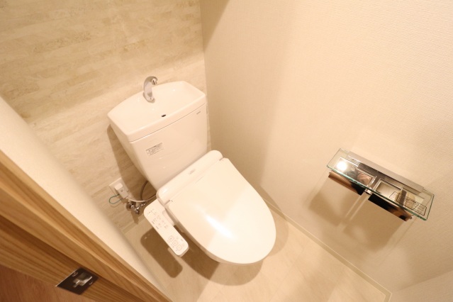 トイレ　洗浄便座付