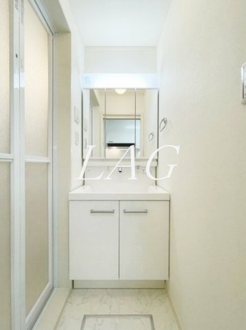 洗面設備　独立洗面台です。