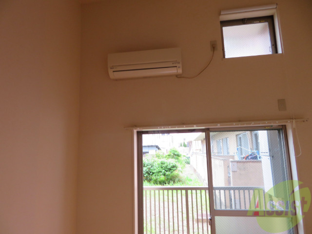 その他設備　ちゃんとエアコンもついているので、安心してくださいね。