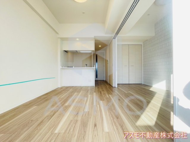 居室・リビング　同マンション別部屋　参考写真
