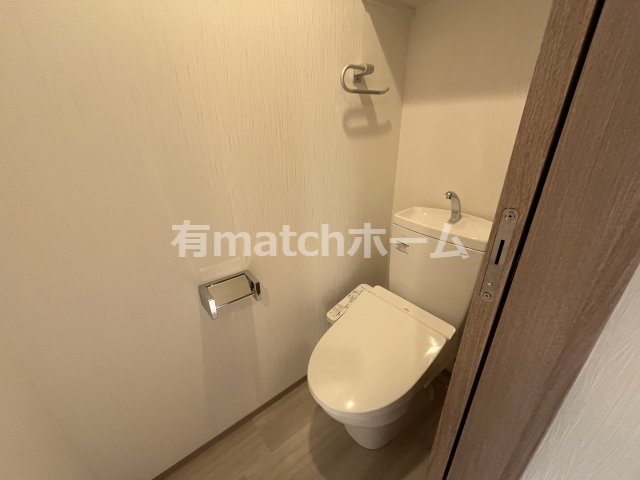 トイレ　(参考)同マンション同間取り他部屋の写真