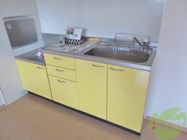 キッチン　キッチンは調理スペースもあるので嬉しいですね。