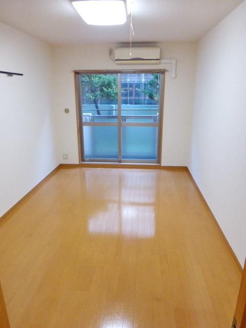 その他部屋・スペース　★きれいなフローリングです★