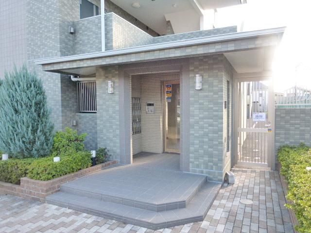 エントランス　★立派なエントランスです★