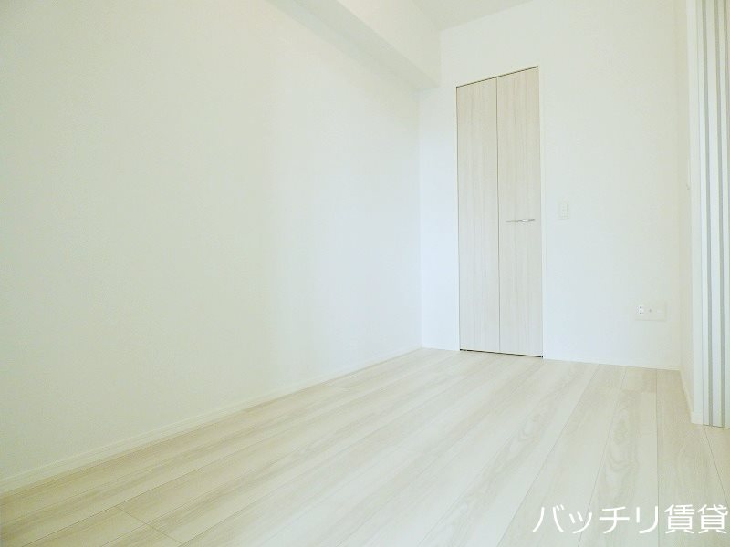 眺望　※同マンション別部屋写真のため、床・建具などのカラーが異なり
