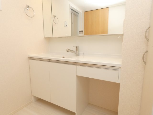 洗面設備　Aprico（アプリコ）