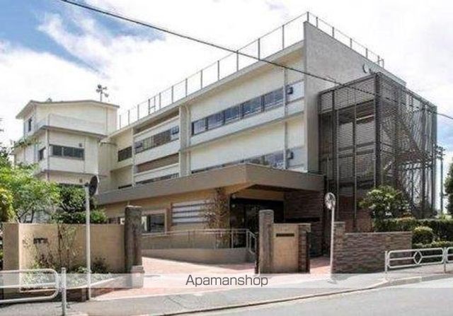 小学校　立川市立第八小学校きこえとことばの教室（小学校）まで444m