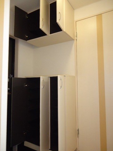 玄関　※同タイプ