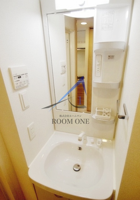 洗面設備　独立洗面台です。