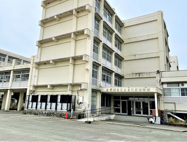 高校・高専　兵庫県立猪名川高等学校（高校・高専）まで3884m