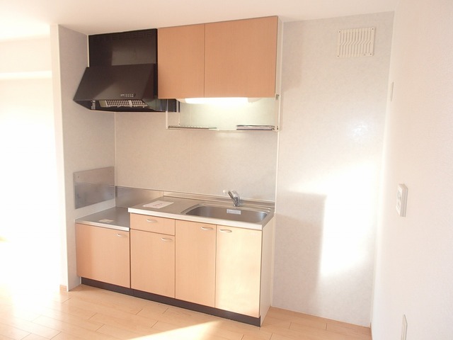 キッチン　ガスコンロ設置可！明るく開放的なキッチンスペース！