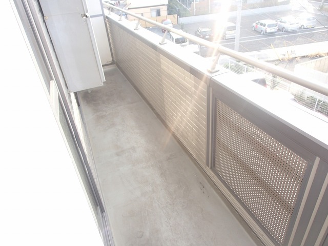 バルコニー　広々！南向きのバルコニー！