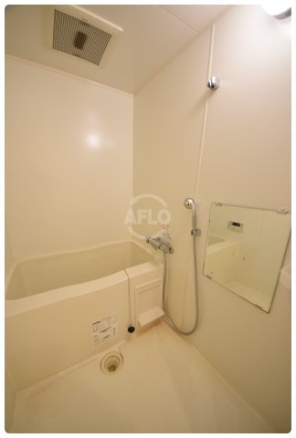 バス・シャワールーム　ドゥーエ森ノ宮　浴室