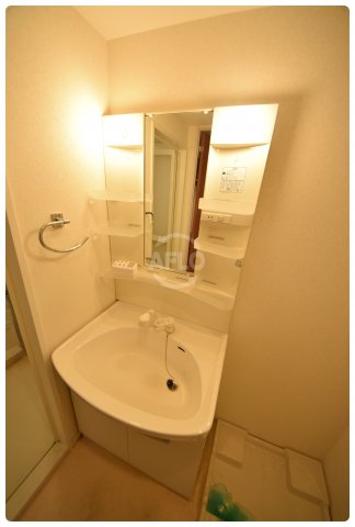 洗面設備　ドゥーエ森ノ宮　独立洗面台