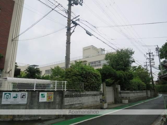 小学校　田尻町立小学校（小学校）まで690m