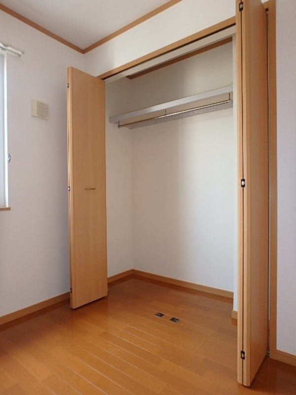 収納　図面と現状に相違がある場合には現状を優先