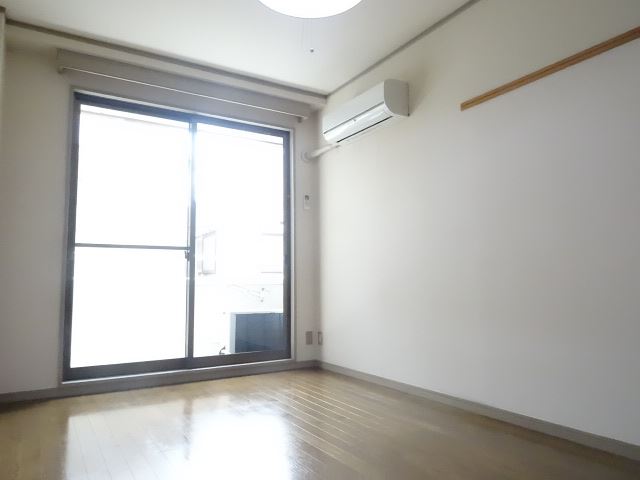 居室・リビング　フローリング