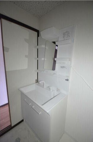 洗面設備　室内写真はイメージです