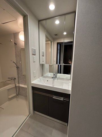 洗面設備　洗面所です