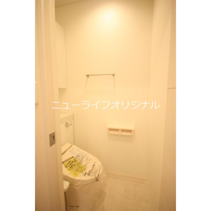 トイレ　あると嬉しい温水洗浄便座付き♪